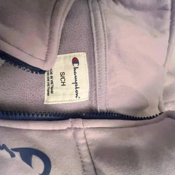 ~Champion~ Sweatshirt - Size S/CH - Picture 7 of 10